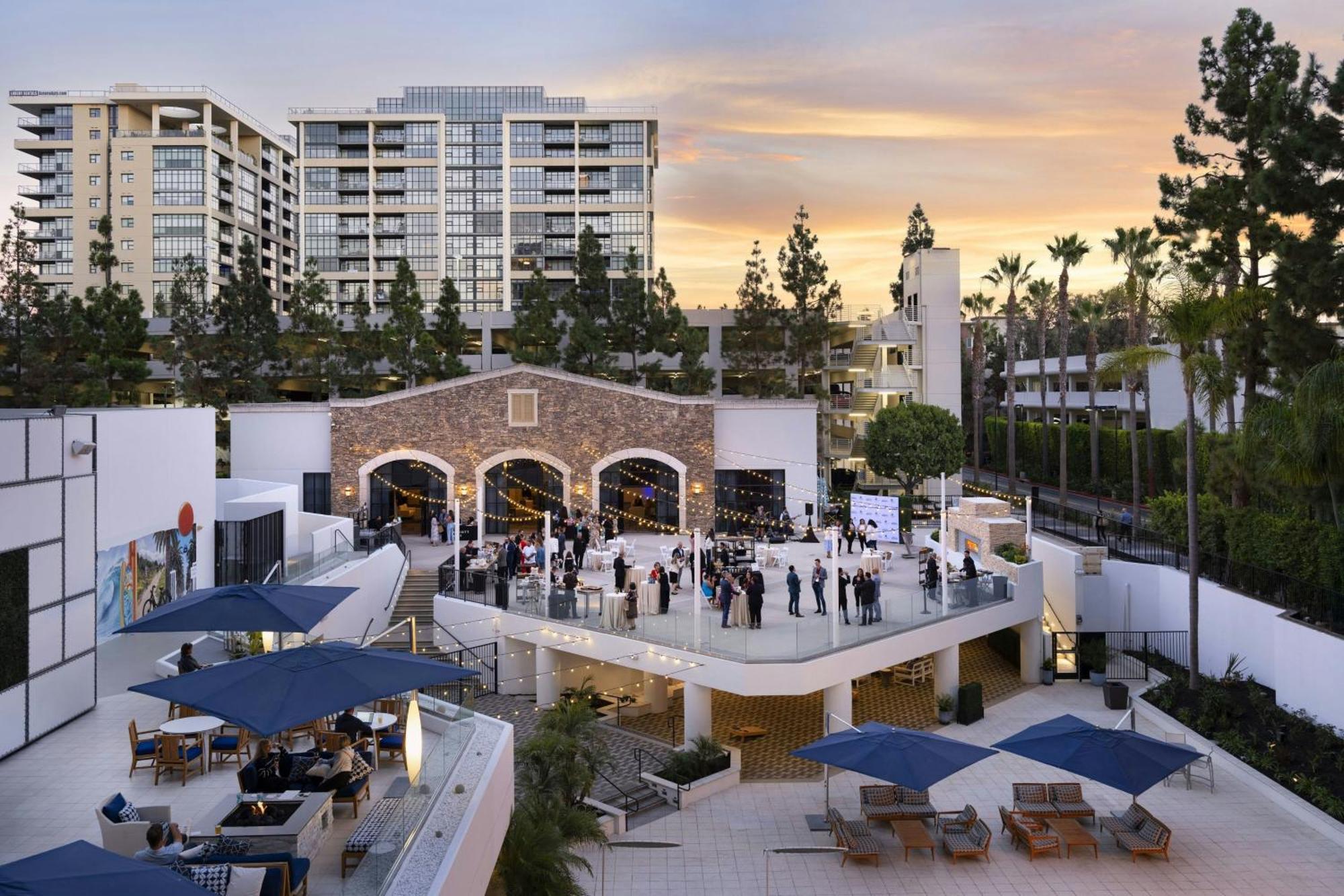 Irvine Marriott Exterior foto