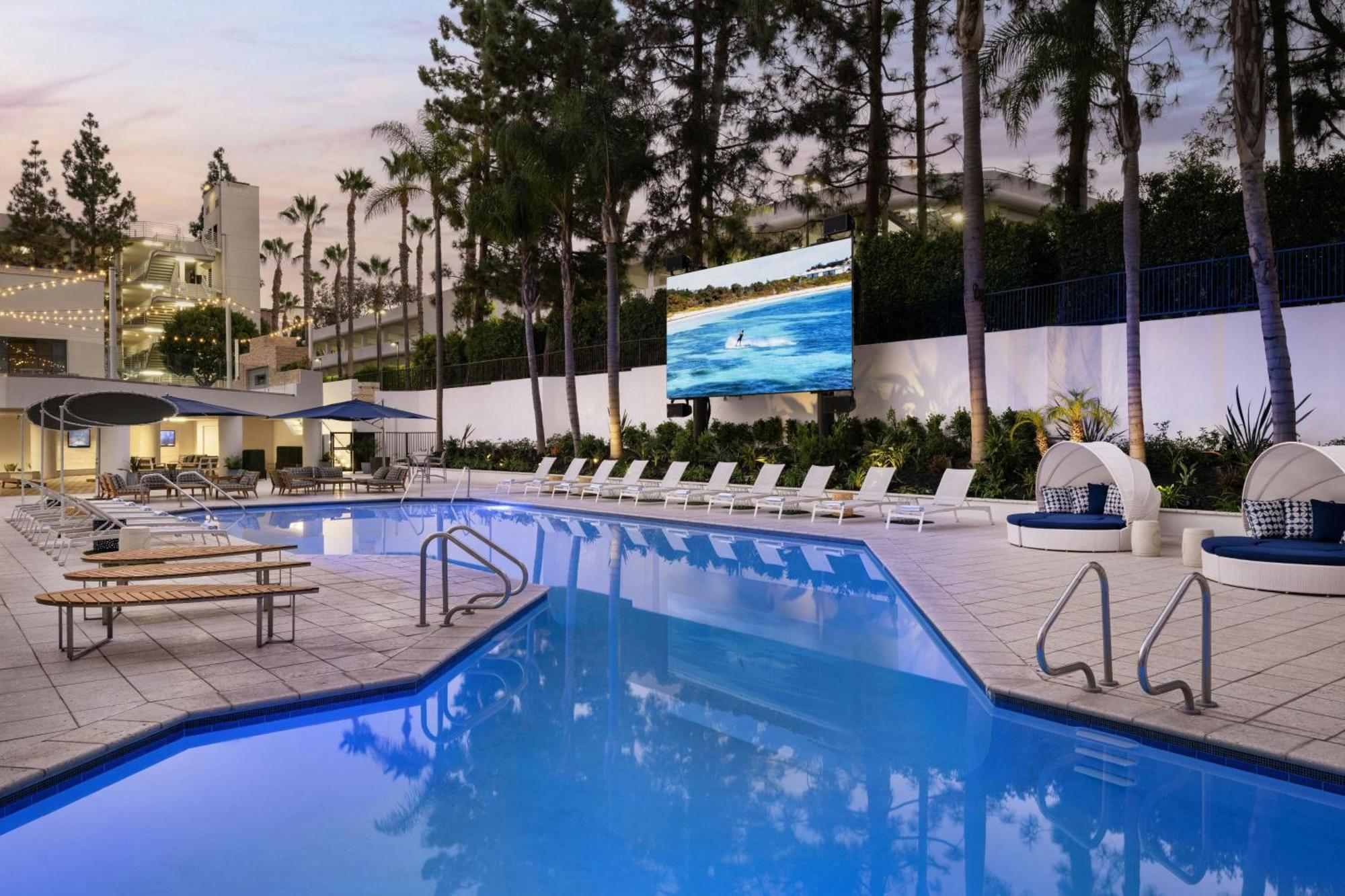 Irvine Marriott Exterior foto